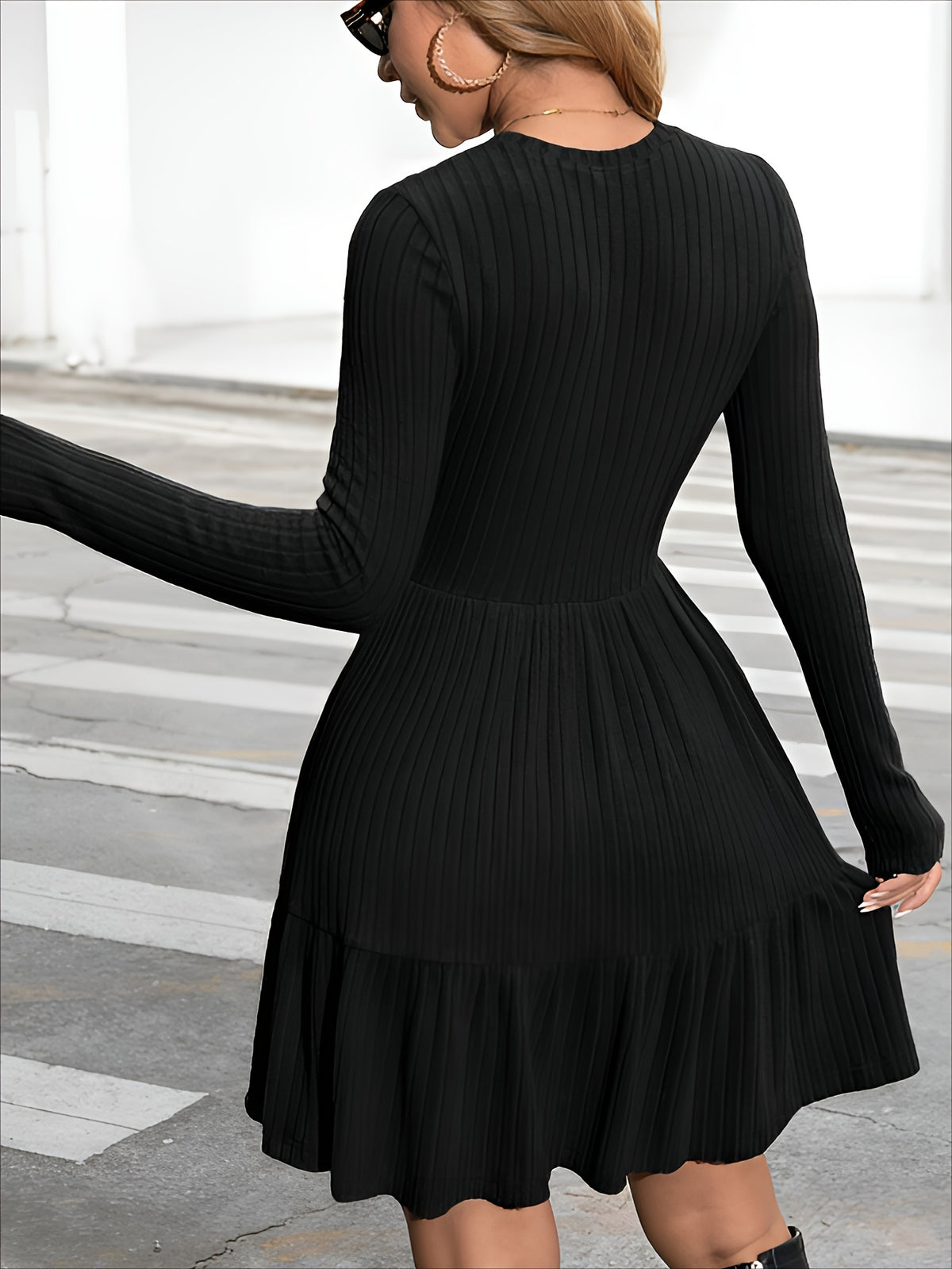 Women's Ribbed Knit A-Line Dress Long Sleeve Round Neck Ruffle Hem Knee Length Casual Sweater Dress Spring Fall Solid Color Fitted Flare