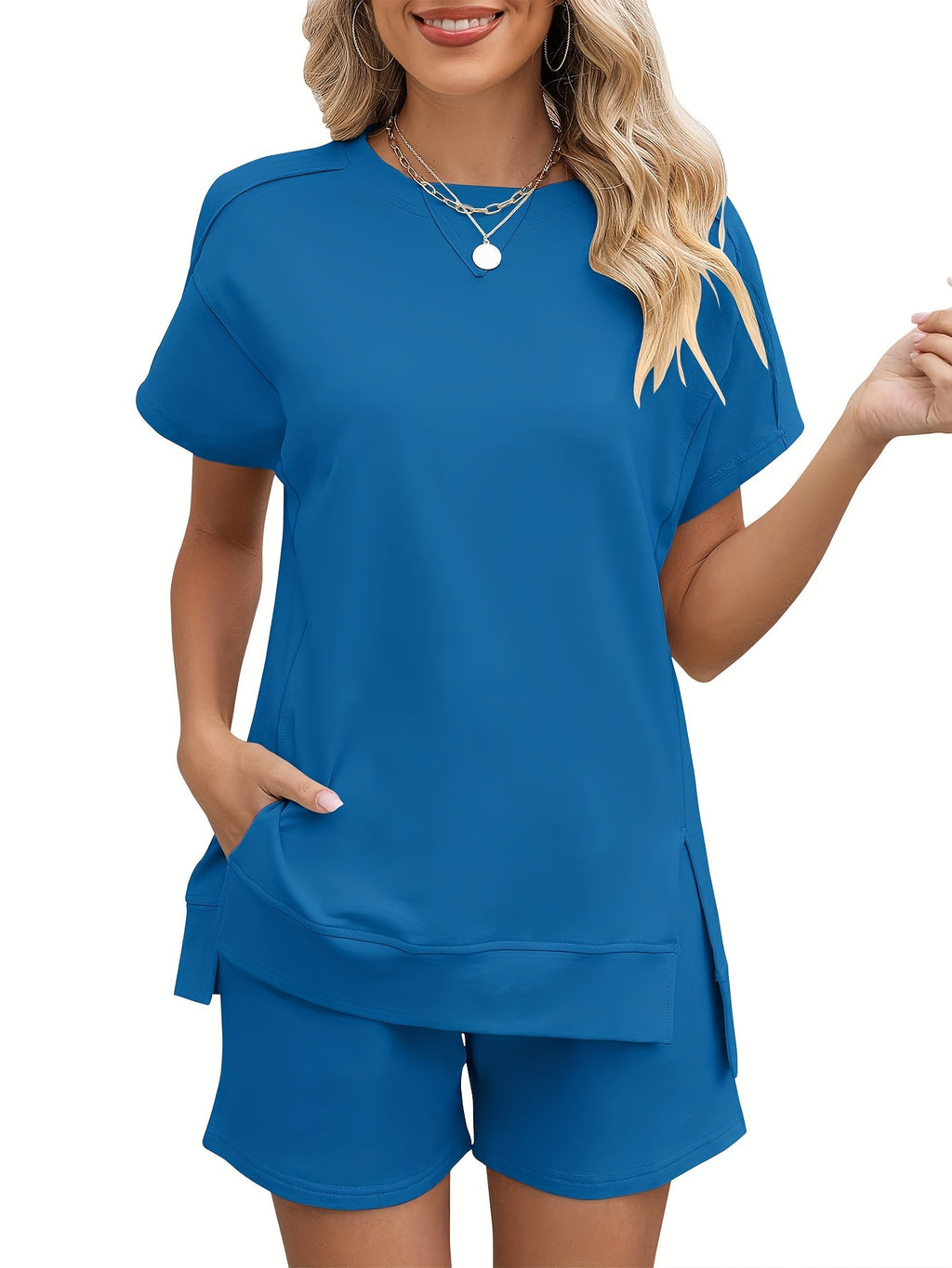 Solid Color Short Sleeve & Shorts 2-Piece Set for Women – Round Neck Slit Top with Matching Shorts, Casual Summer Loungewear Outfit