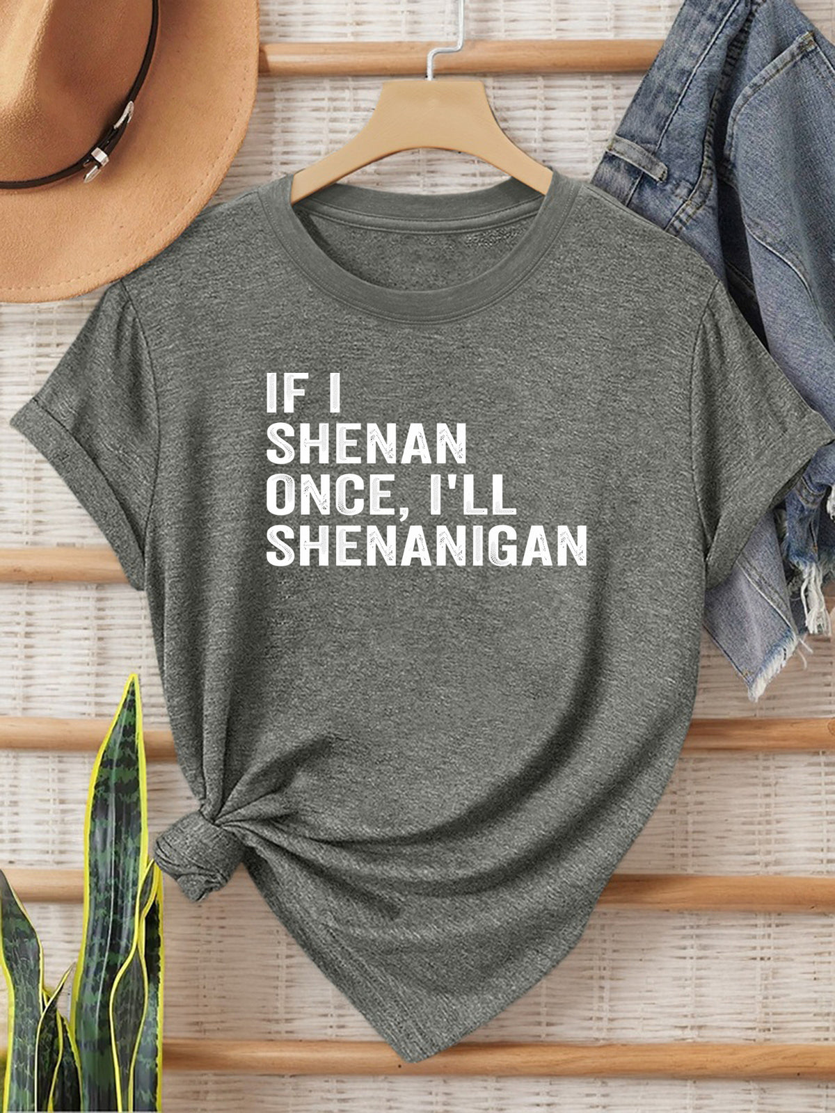Knotted Hem Slogan Graphic T-Shirt for Women – Funny ‘If I Shenan Once I’ll Shenanigan’ Print Round Neck Casual Street Style Tee for Everyday Wear