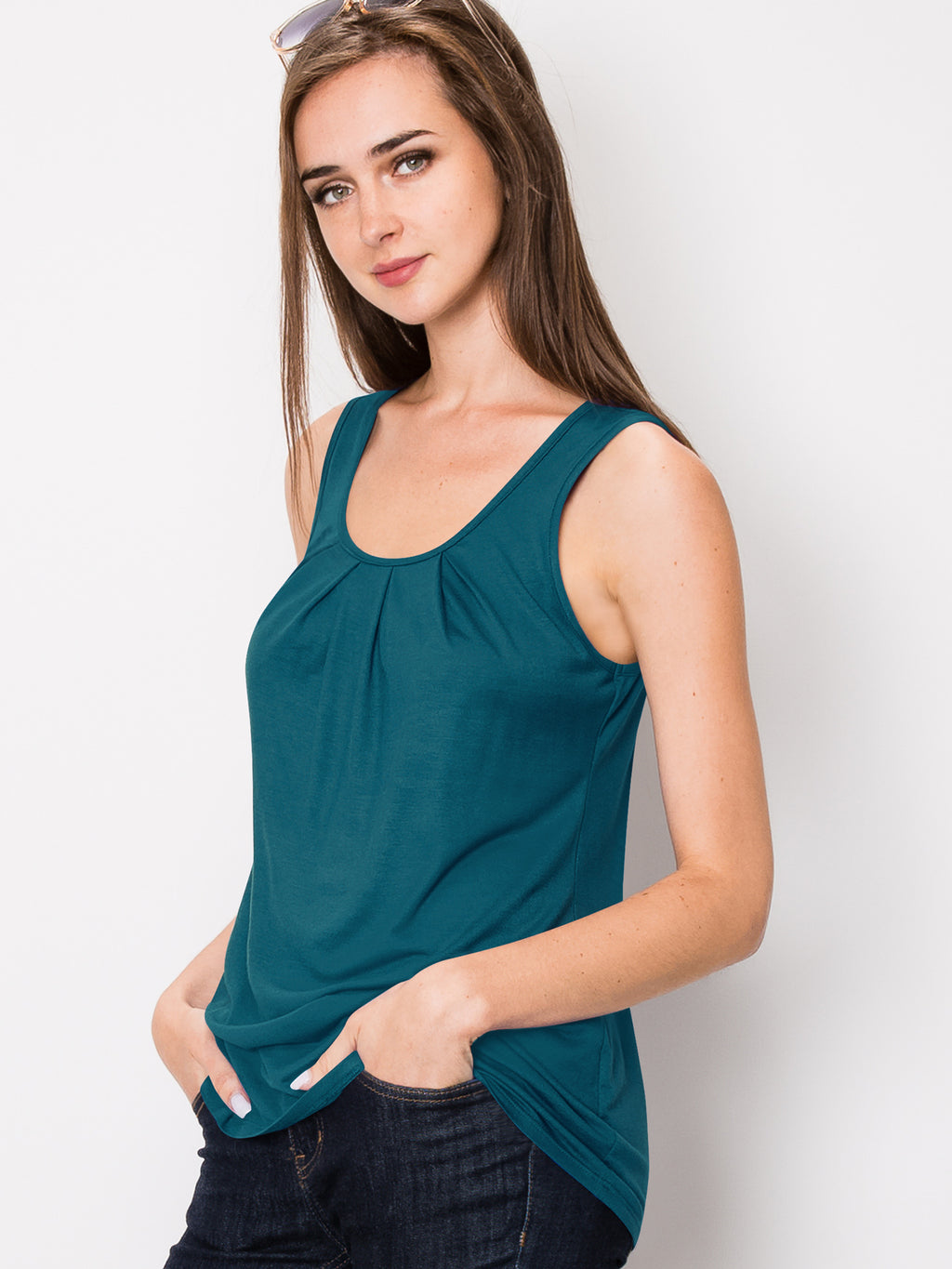 Women's Sleeveless Scoop Neck Tank Top Loose Fit Breathable Casual Layering Shirt 20 Colors Summer Essential
