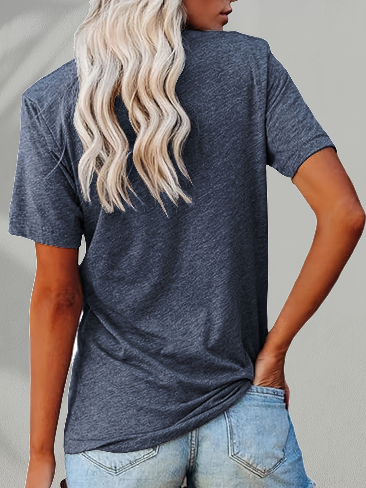 Hippie Soul Boho Graphic Tee Women Vintage Floral Print Festival Casual Comfortable Blend T-Shirt 5 Colors S-XXL