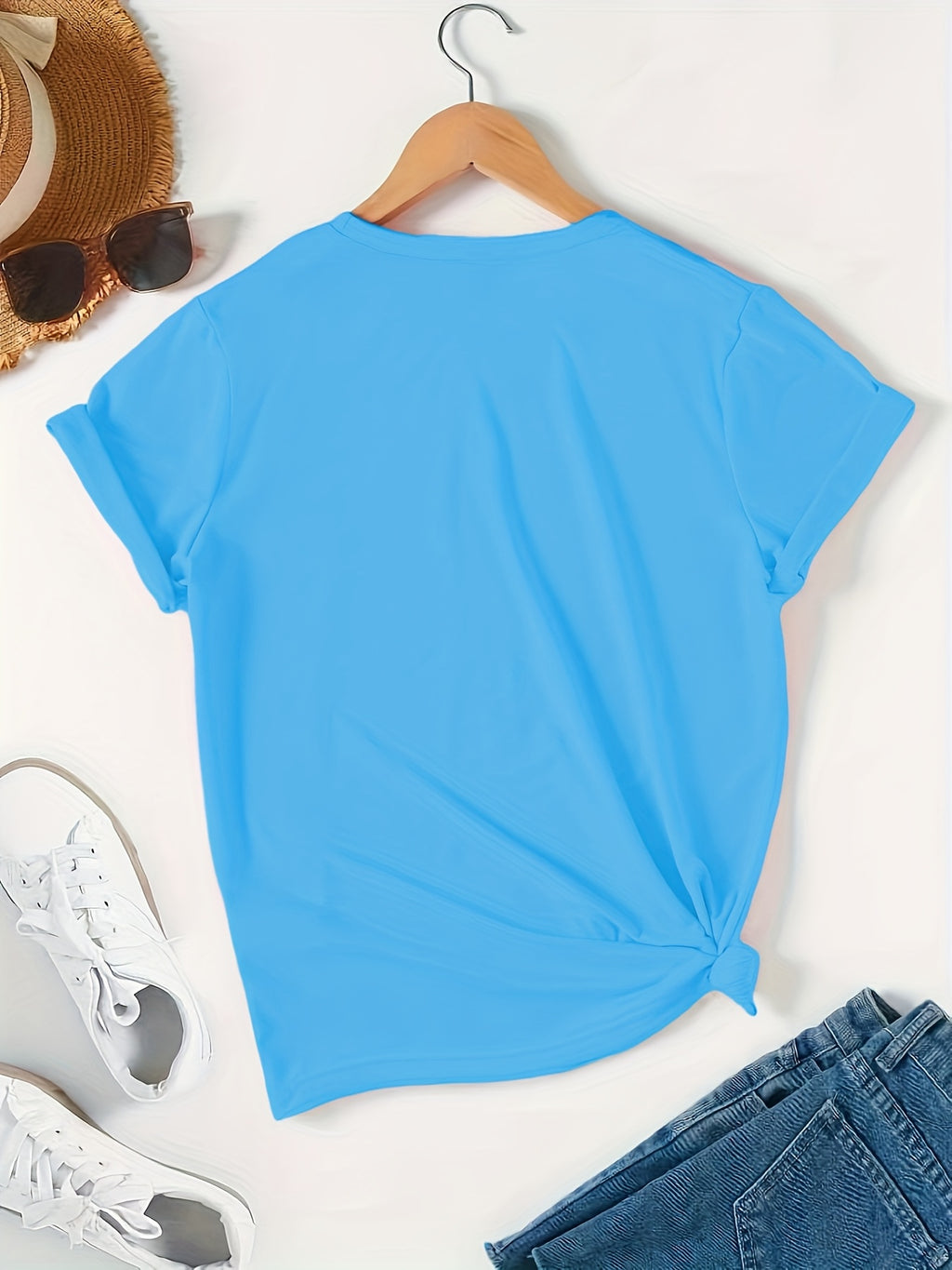 Women's Anime Alphabet Graphic Print Round Neck T-Shirt 180g Short Sleeve Smooth Knit Casual Spring Summer Tee