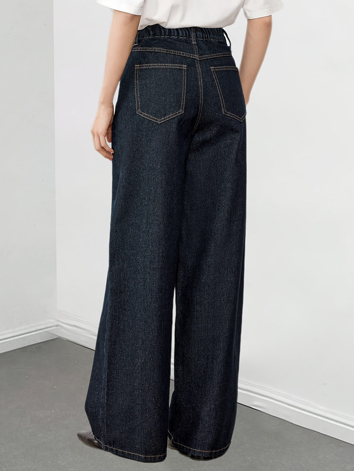 Women's High-Waist Wide-Leg Jeans Dark Blue Loose Fit Slant Pockets Button Closure Casual