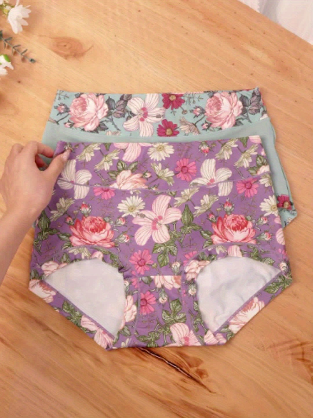 Plus Size Panties 5 Pack Women Floral Print High Waisted Soft Briefs Elegant Comfortable Underwear Set