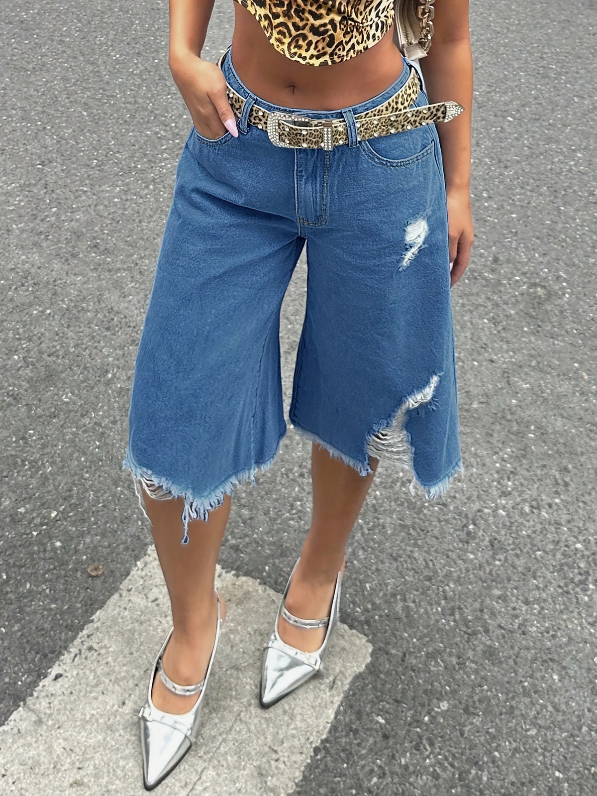 High Waisted Ripped Denim Shorts Women Loose Straight Cut Fringed Hem Non-Stretch Button Pockets Machine Washable Casual Summer