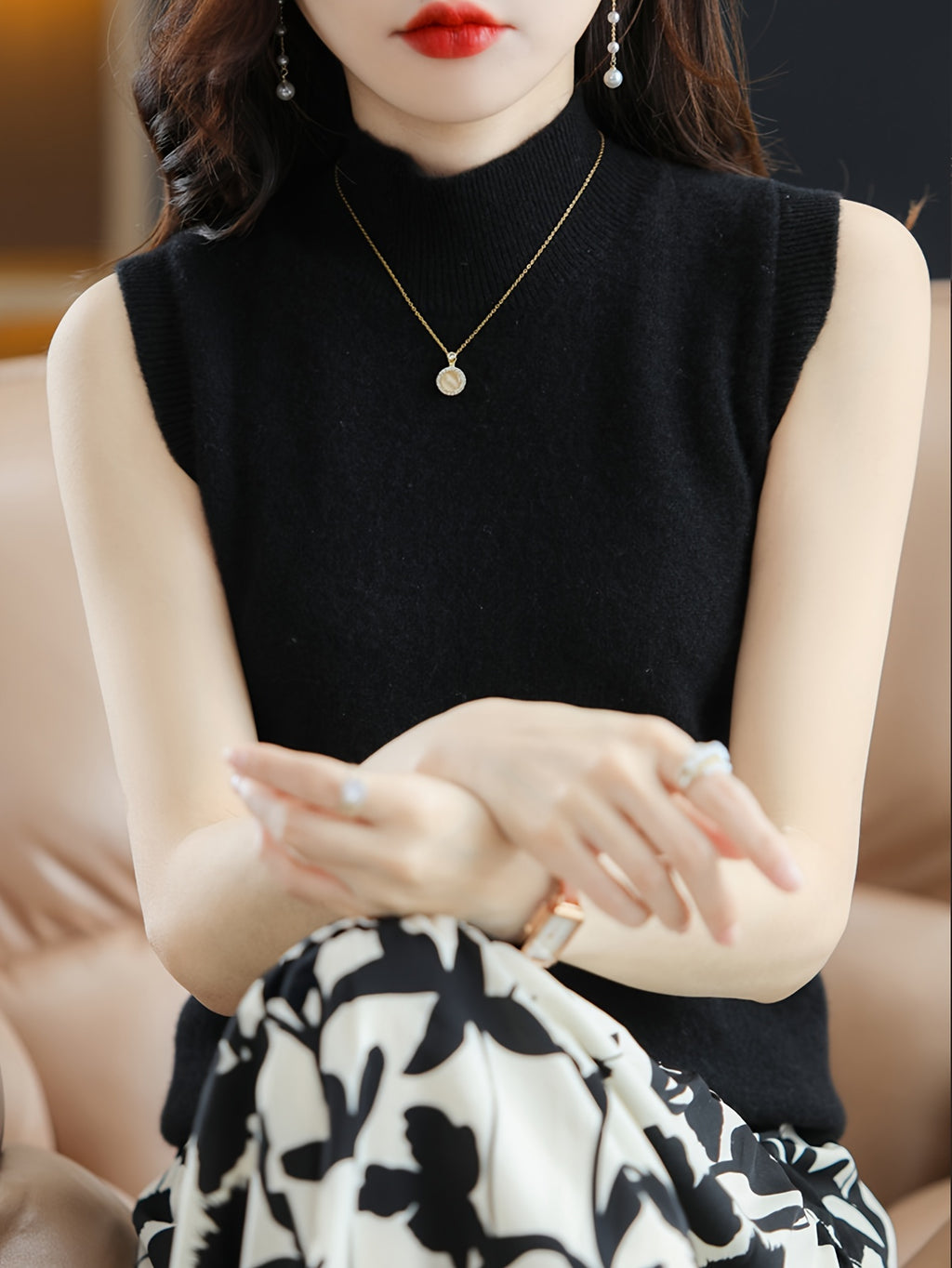 Mock Neck Sleeveless Vest Top Women Slim Fit Solid Color Short Cropped Spring Summer Casual Festive Tank Top for Women