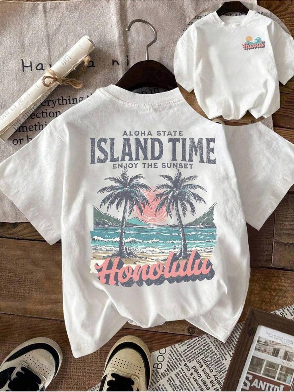 Hawaiian Floral T-Shirt Women White Blue Geometric Print - Casual Crew Neck Short Sleeve Summer Vacation Beach Tee, Comfortable Stretch Fabric, Island Vibes