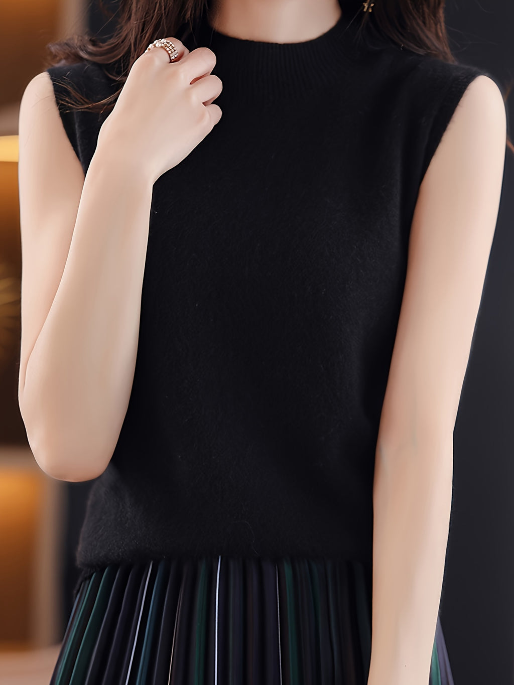 Mock Neck Sleeveless Vest Top Women Slim Fit Solid Color Short Cropped Spring Summer Casual Festive Tank Top for Women