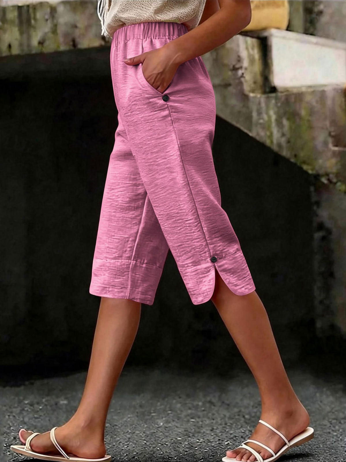 Women's Wide-Leg Capri Pants Elastic Waist Decorative Button Side Pockets Relaxed Fit Casual Summer Beach Trousers for Women