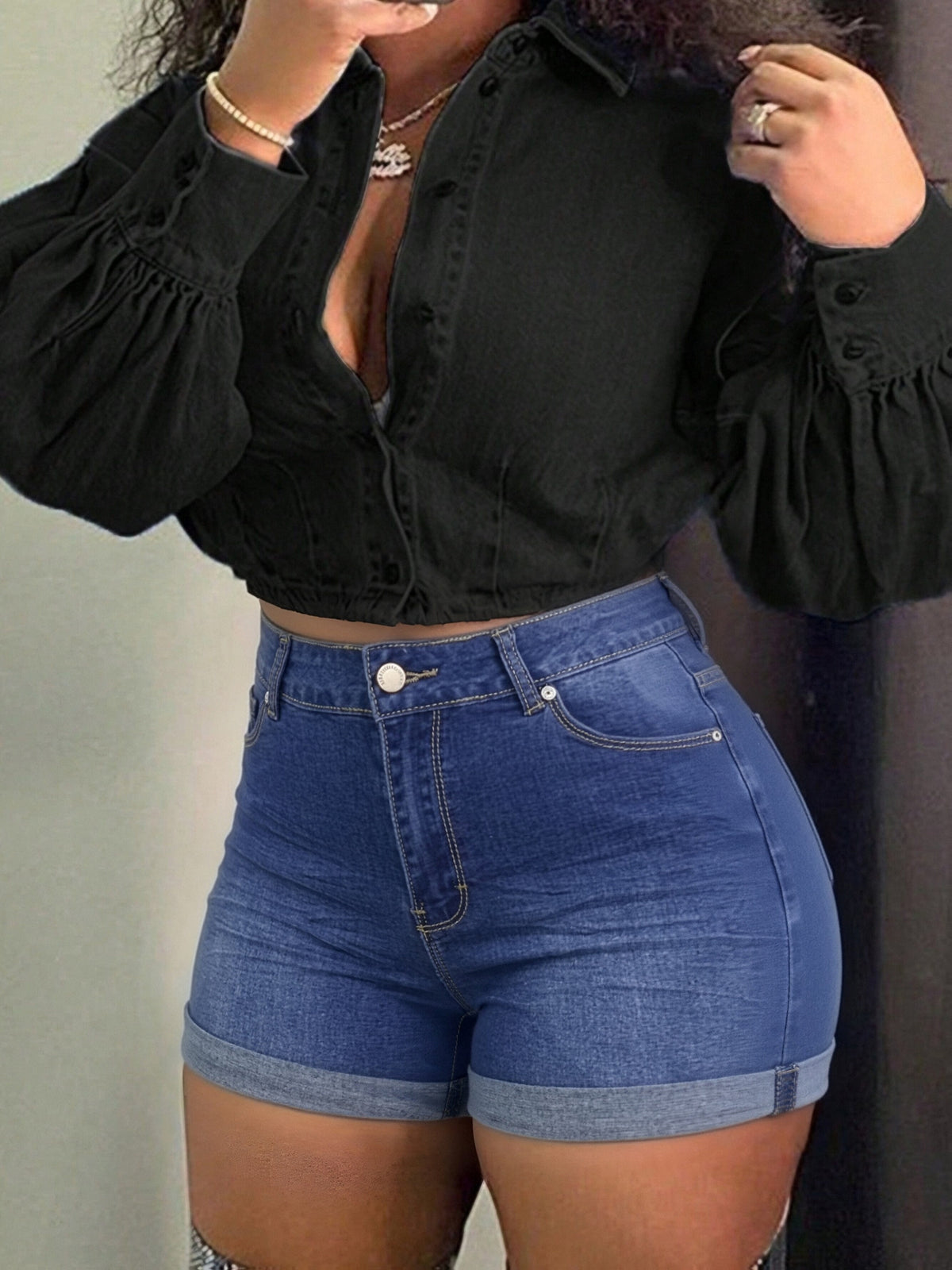 Roll Cuff Mid Rise Stretch Denim Shorts Women Casual Classic Jean Shorts Summer Everyday Comfortable Fit