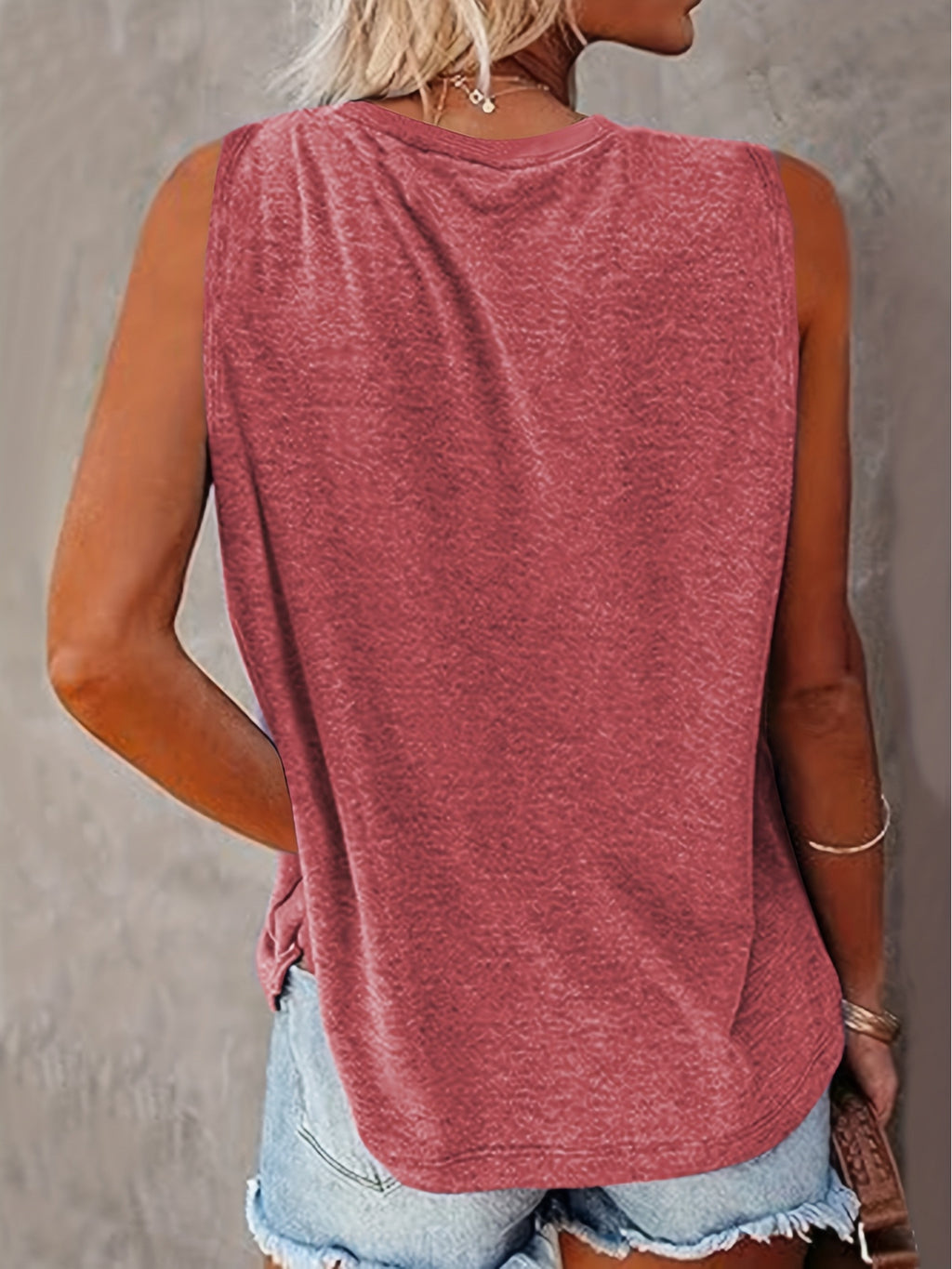 Rose Print Round Neck Tank Top for Women - Floral Poison Rose Fashion Sleeveless Blouse Vest, Breathable Casual Summer Top for Everyday Outfits & Layering