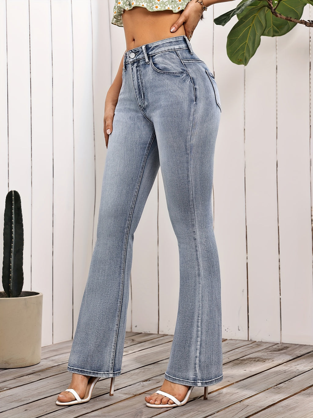 Star Embroidery Flare Jeans Women High Waist Stretch Denim Bell Bottom Vintage Light Wash Pockets Casual Comfort Fit S-XXL