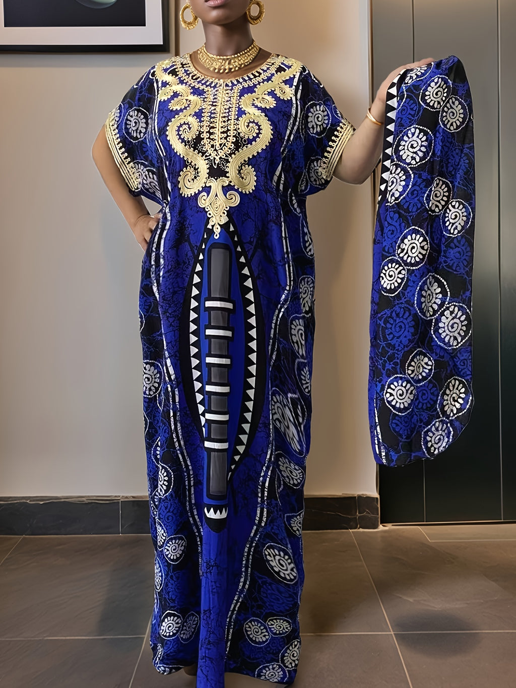 Maxi Kaftan Dress Women Arabic Abaya Robe Golden Embroidered Islamic Embellishments Batwing Sleeve Round Neck Long Modest Dress Machine Washable