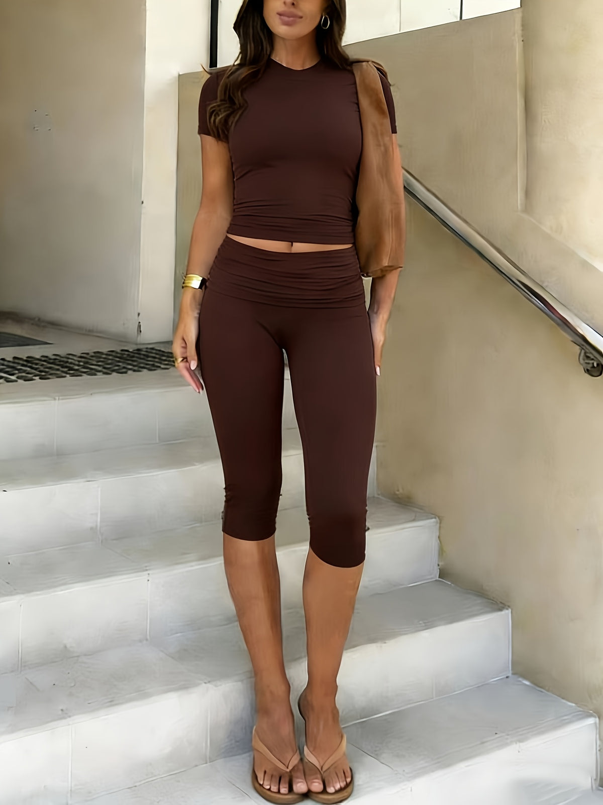Crop Tee & 7/8 Pants 2-Piece Set for Women – Solid Color Round Neck Short T-Shirt & Low-Waist Matching Outfit, Casual Everyday Knit Set