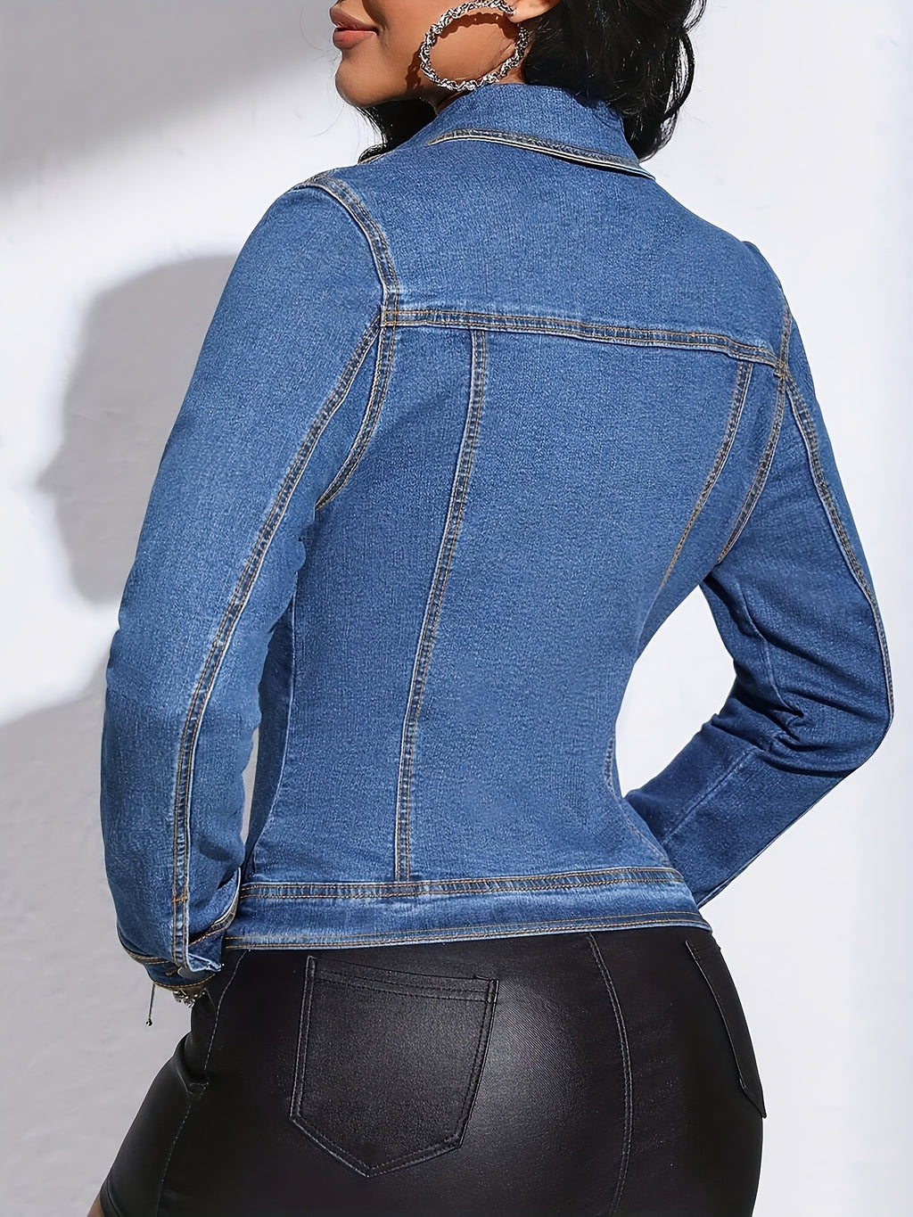 Slim Fit Stretch Denim Jacket Women Vintage Blue Short Form-Fitting Coat with Pockets Stylish Elegant Summer Outerwear