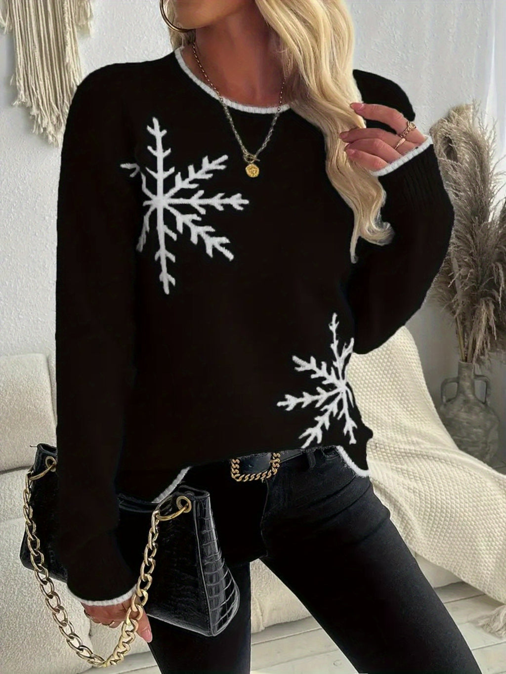 Women Snowflake Print Christmas Sweater Long Sleeve Contrast Trim Holiday Knit Pullover Festive Winter Top for Christmas Parties Ugly Sweater Season