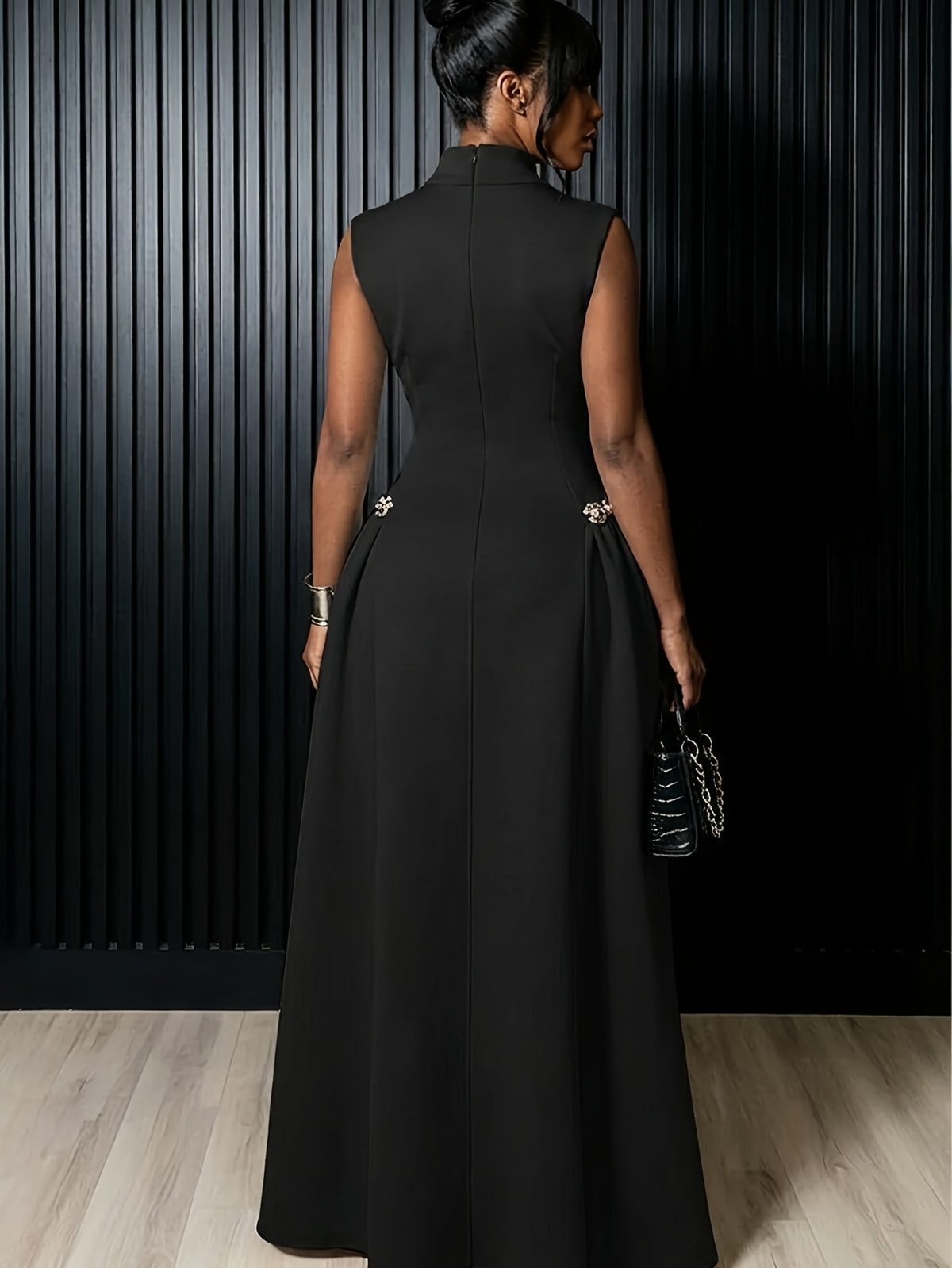 Red Pleated Maxi Dress Women Sleeveless Mock Neck Waist Tie Structured Formal Gala Evening Luxury Party Dress S-XXL
