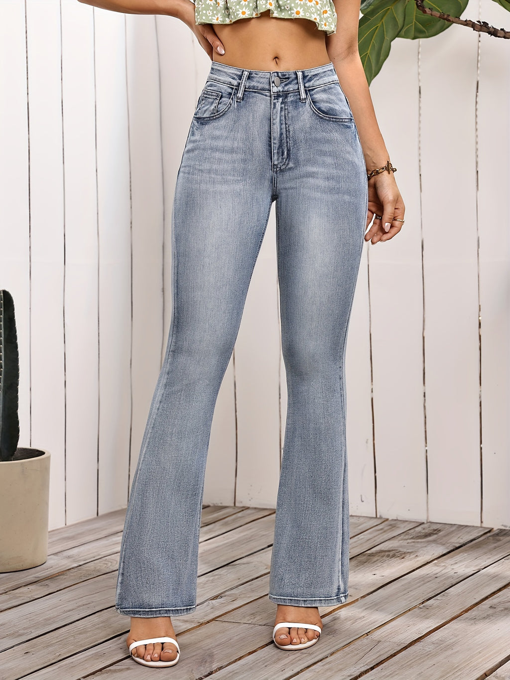 Star Embroidery Flare Jeans Women High Waist Stretch Denim Bell Bottom Vintage Light Wash Pockets Casual Comfort Fit S-XXL