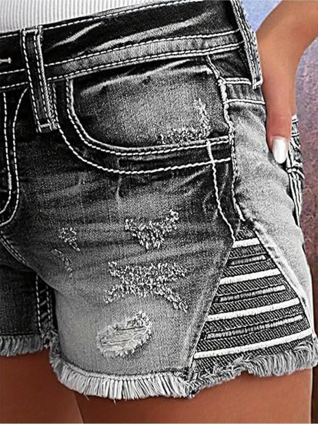 Women's Ripped Black Denim Shorts Mid-Rise Frayed Hem Distressed Casual Summer Jean Shorts | Mira Roam