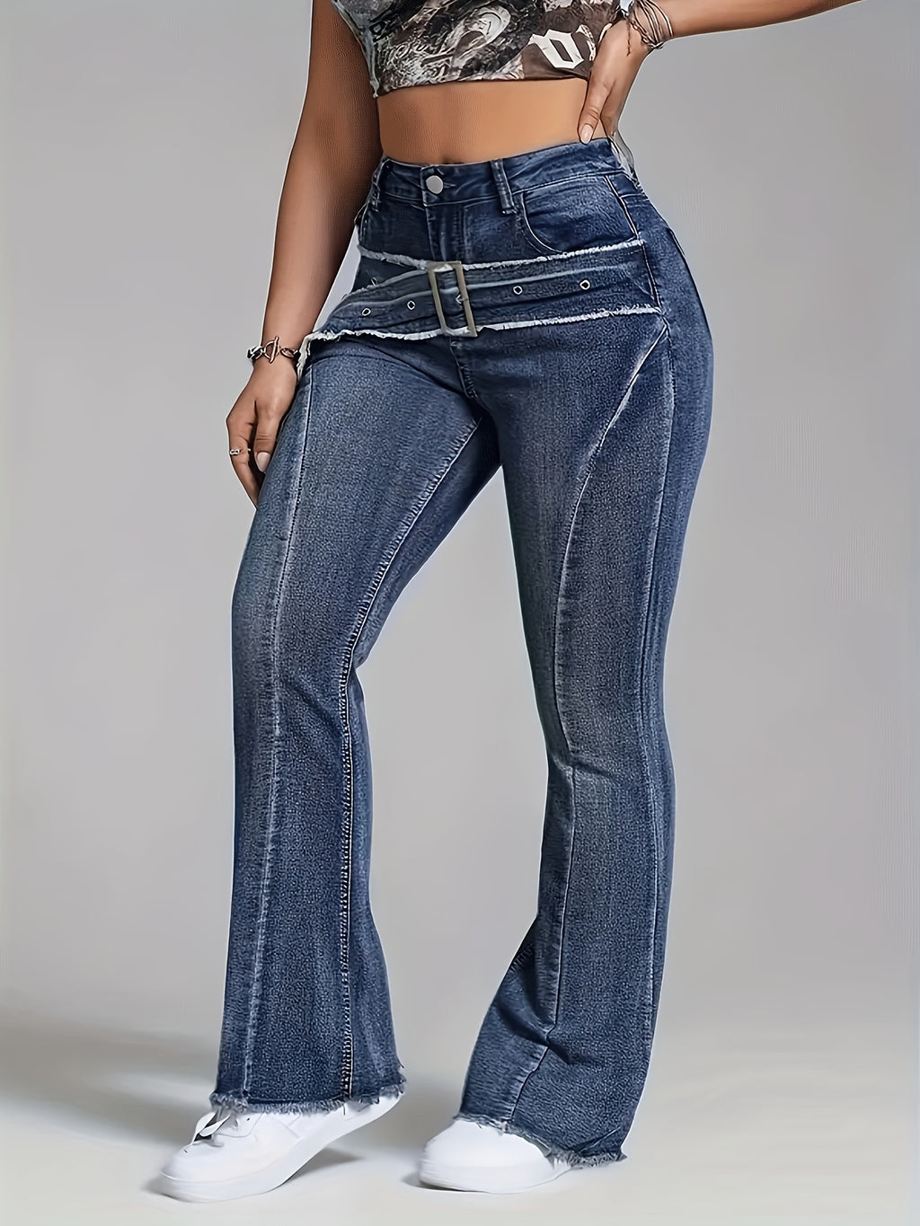 Women's Retro Washed Fringe Flared Jeans Fake Waistband Curved Hem Slightly Flared Bootcut Medium Blue S-XXL