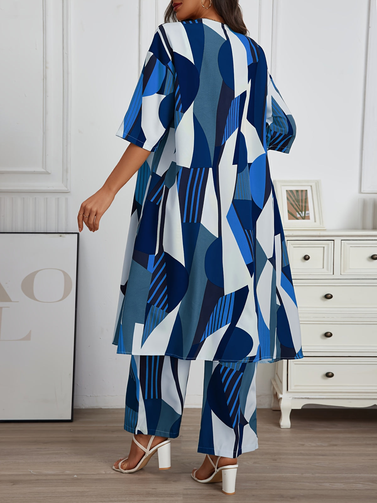 Women's 2 Piece Geo Print Pantsuit Set Short Sleeve Shirt and Wide Leg Pants Vacation Outfit Casual Elegant Summer Matching Set