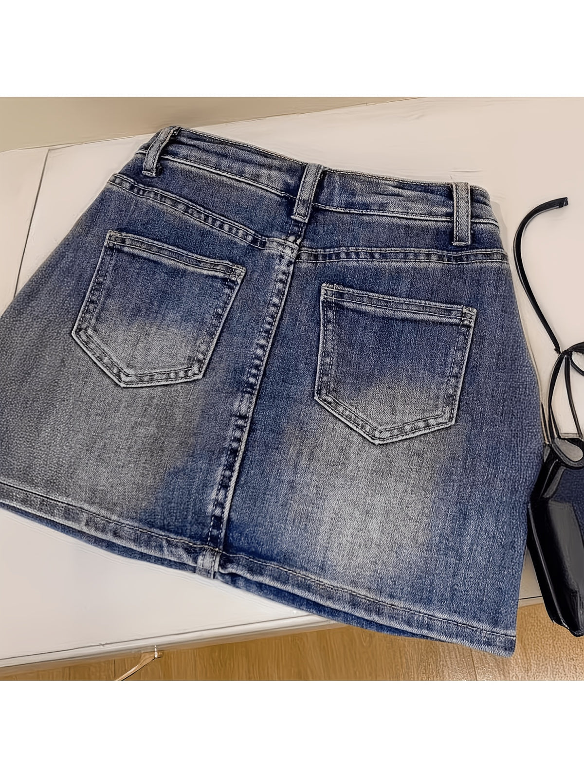 Y2K High Waist Denim Mini Skirt Slim Fit Sexy Hip Hugging Hot Pants Style High Elasticity Unique Pocket Blue Women