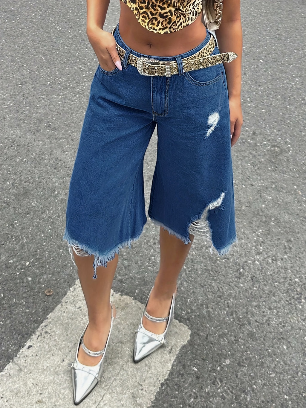 High Waisted Ripped Denim Shorts Women Loose Straight Cut Fringed Hem Non-Stretch Button Pockets Machine Washable Casual Summer