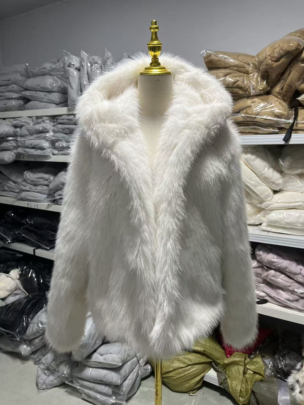 Faux Fox Fur Hooded Coat for Women, Pink Plush Fluffy Overcoat, Warm Winter Long Sleeve Jacket, Cozy Artificial Fur Outerwear for Fall and Winter